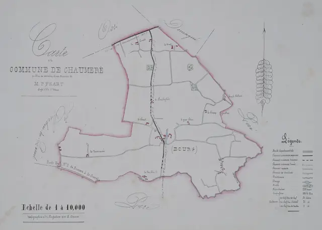Carte colorée de la commune de Chaumeré, contour rose, avec ses chemins, ses hameaux en rouge, le bourg et sa légende